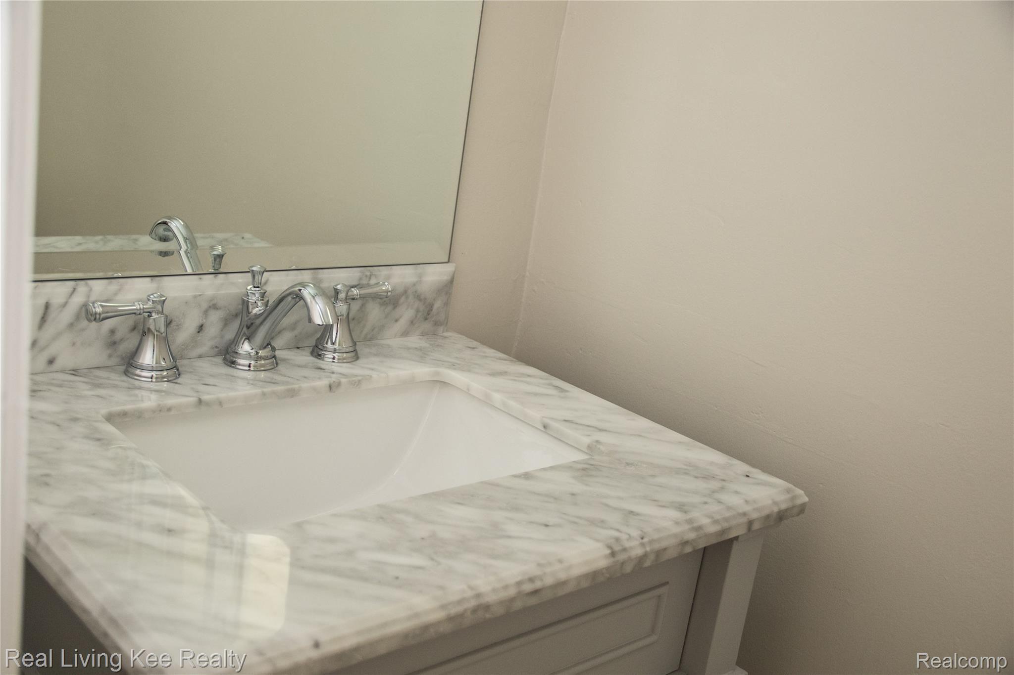 16475 Almont Road Allenton, MI 48002 - Photo 36 of 43 First floor lave 2.jpg