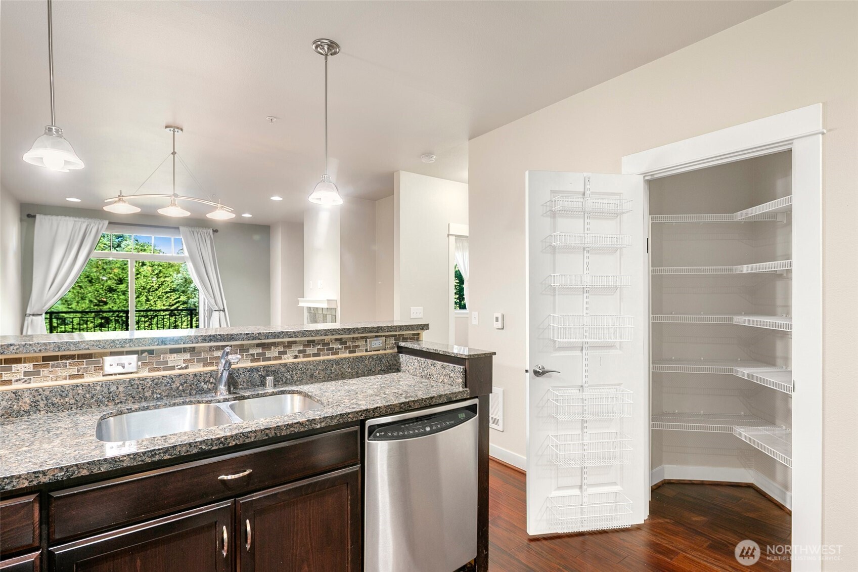 15730 116th Avenue Northeast, Unit 405 Bothell, WA 98011 - Photo 11 of 31