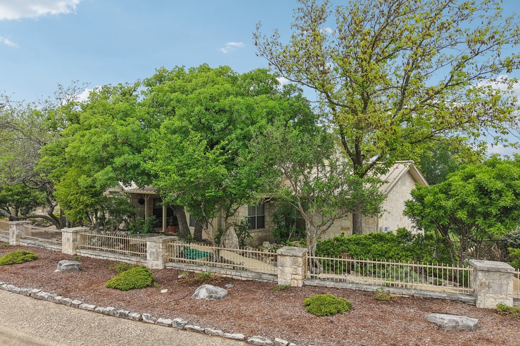 1904 Summit Ridge Drive Kerrville, TX 78028 - Photo 44 of 67