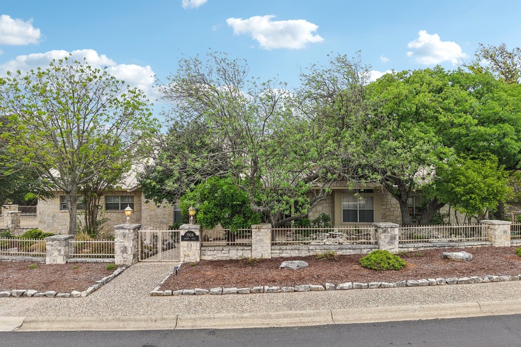 1904 Summit Ridge Drive Kerrville, TX 78028 - Photo 46 of 67