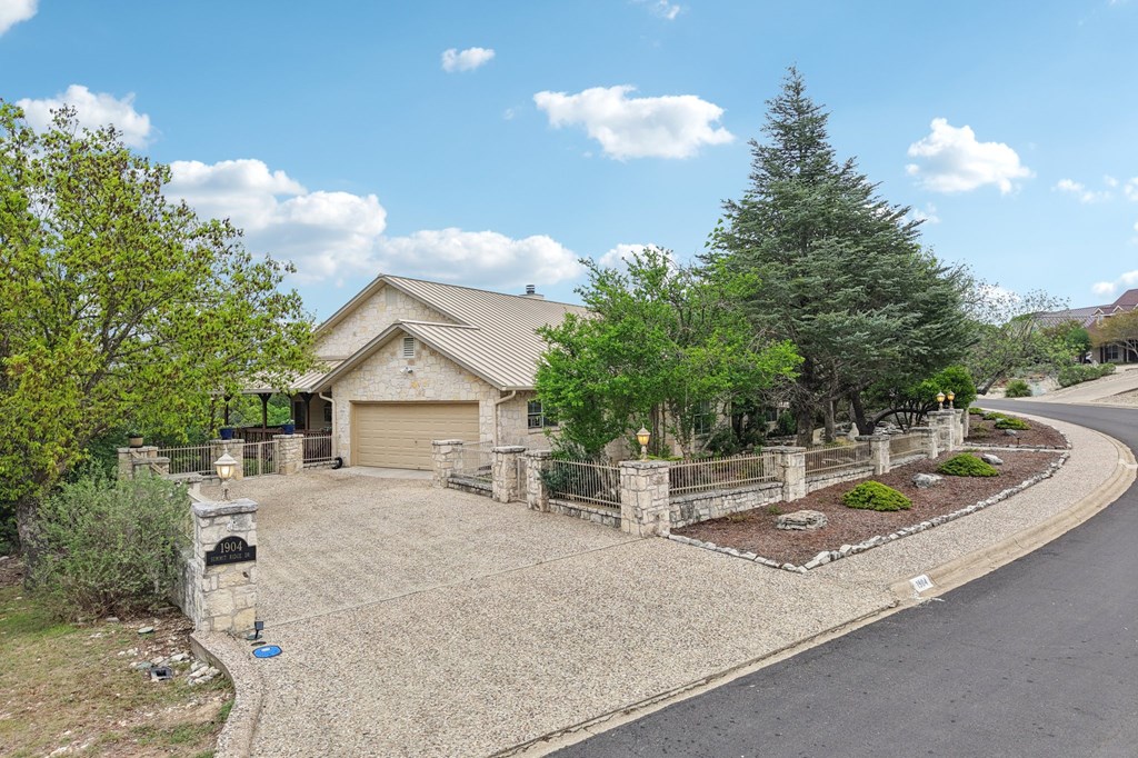 1904 Summit Ridge Drive Kerrville, TX 78028 - Photo 47 of 67