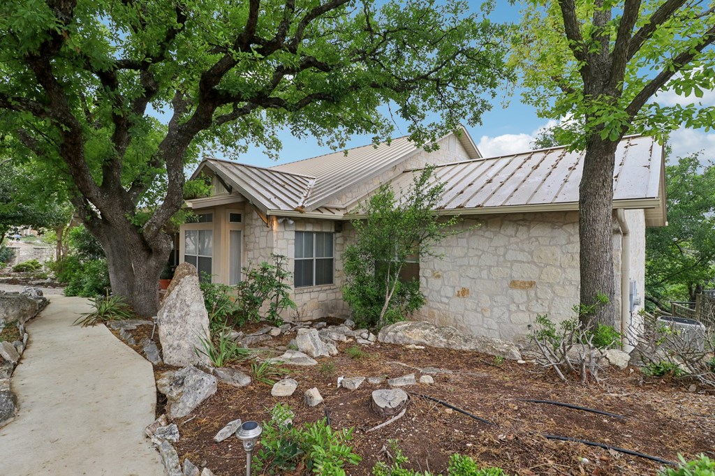 1904 Summit Ridge Drive Kerrville, TX 78028 - Photo 5 of 67