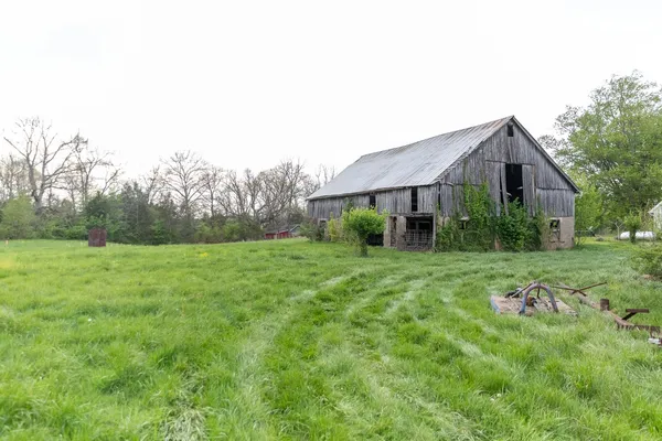 $337,500 | 10575 West State Road 256, Lexington, IN 47138