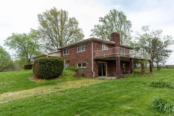 $337,500 | 10575 West State Road 256, Lexington, IN 47138