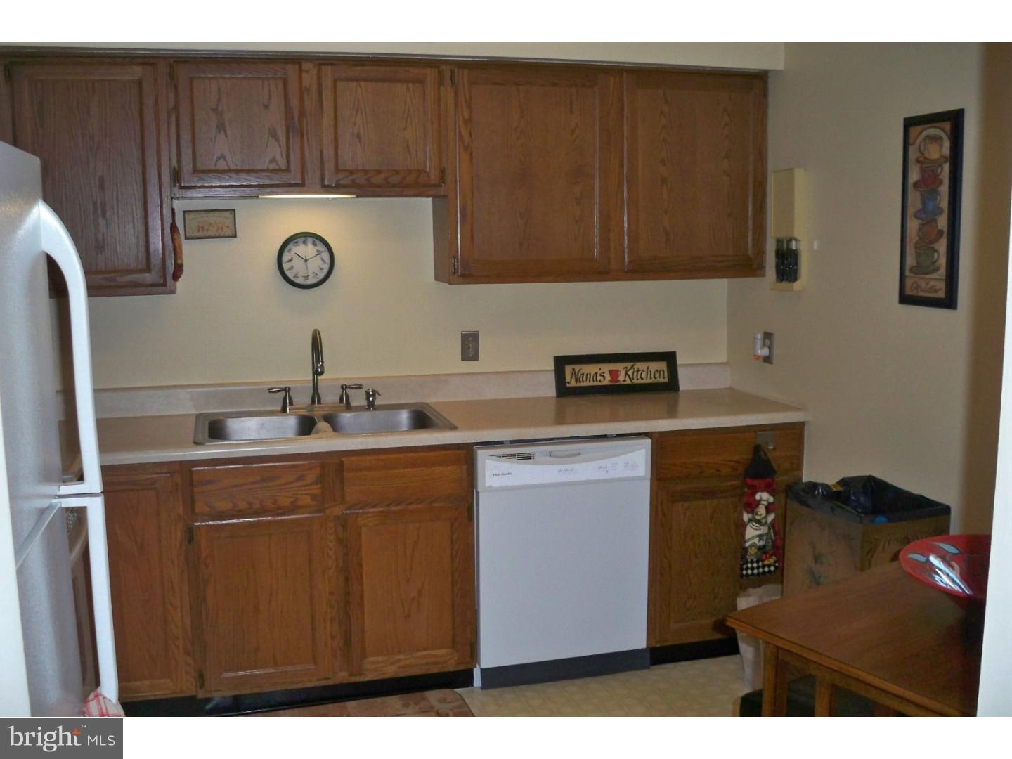 162 Valley Stream Circle Wayne, PA 19087 - Photo 11 of 12 Kitchen