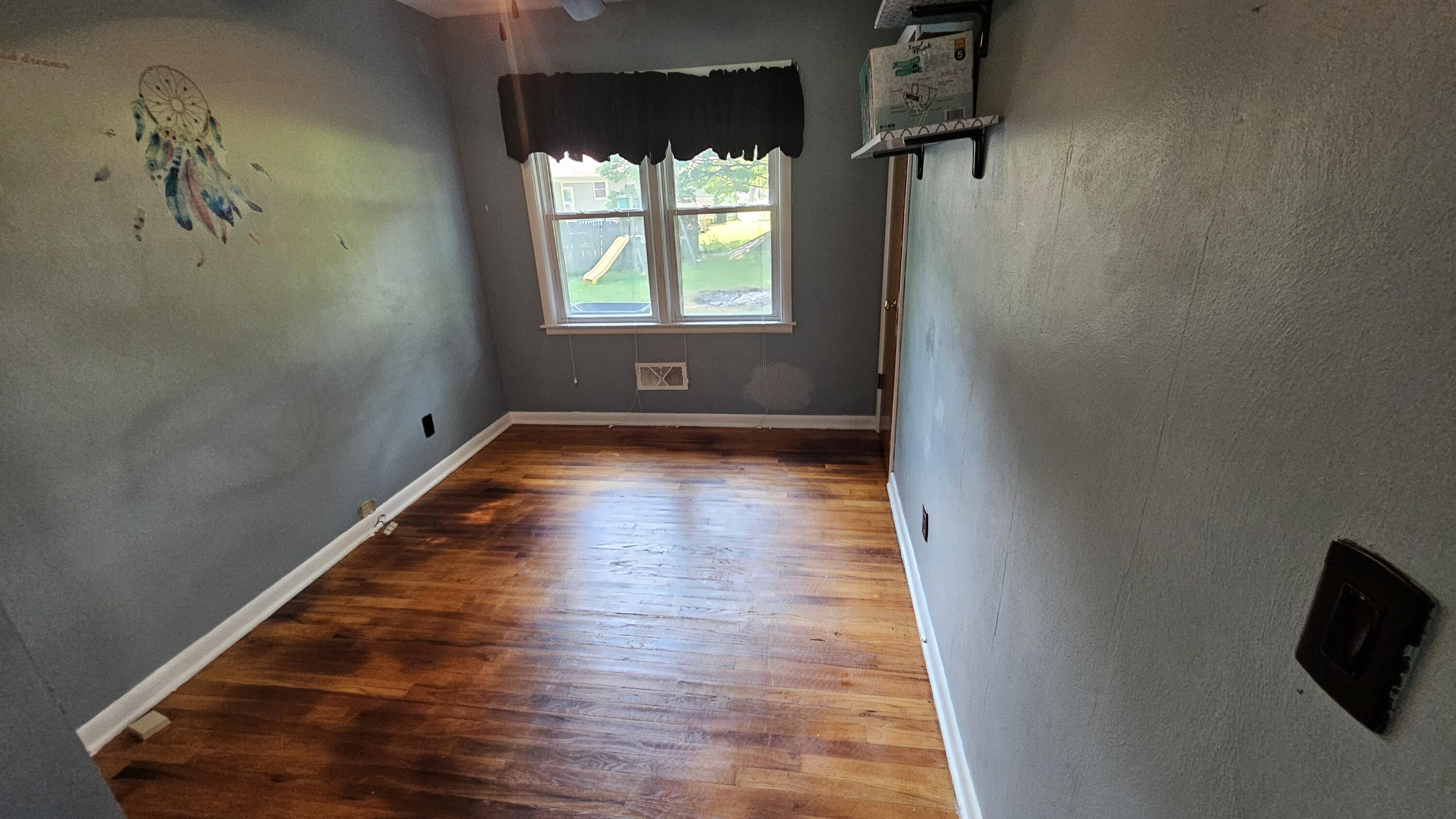 3819 Nazareth Road Kalamazoo, MI 49004 - Photo 3 of 11 Bed 1