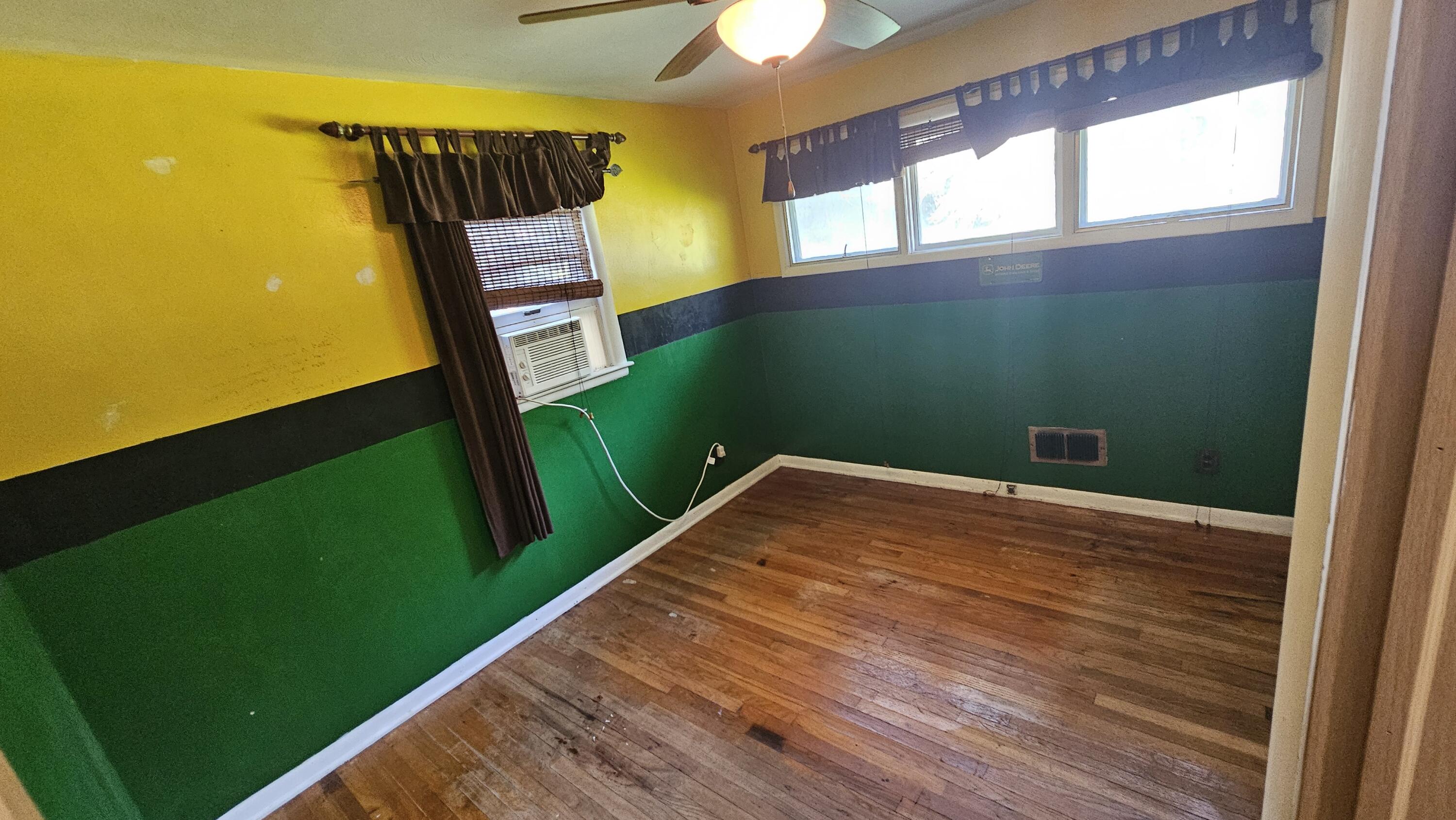 3819 Nazareth Road Kalamazoo, MI 49004 - Photo 5 of 11 Bed 3