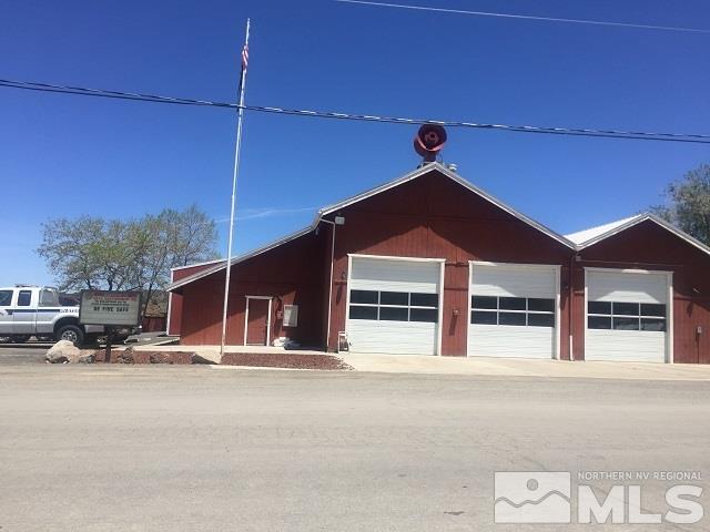 3680 Palisade Road Reno, NV 89521 - Photo 6 of 7 a view of a building with a street