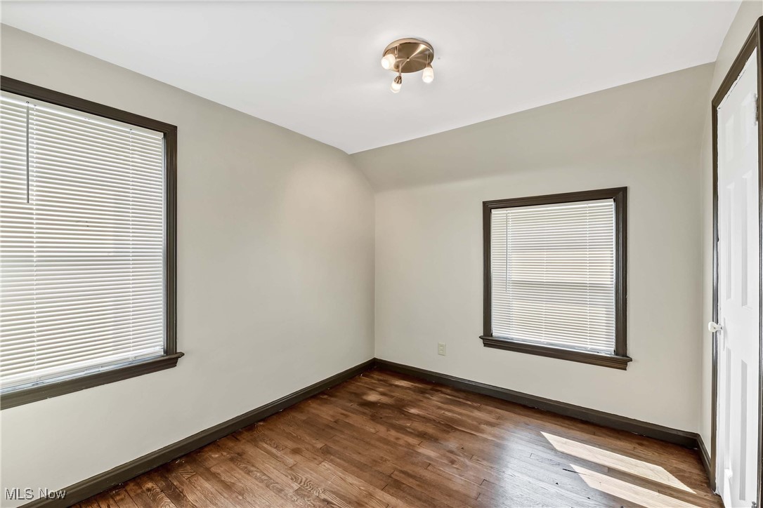 2299 Allison Road Cleveland, OH 44118 - Photo 15 of 18
