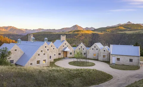 a view of a house with mountain view