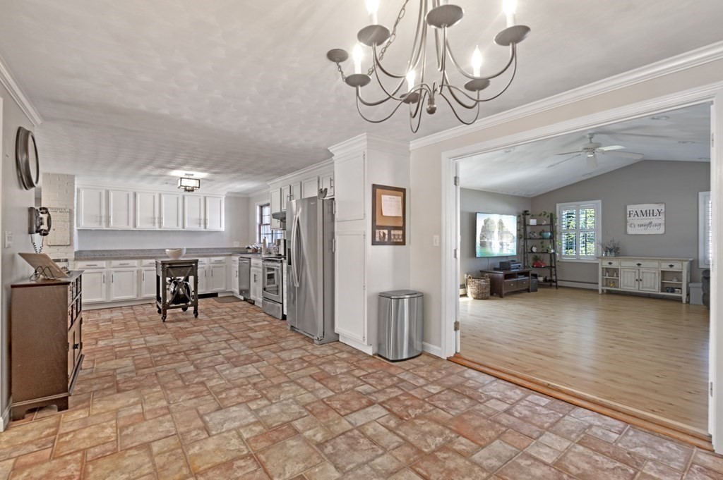 20 Tulane Road Danvers, MA 01923 - Photo 12 of 36 Gallery Image 12