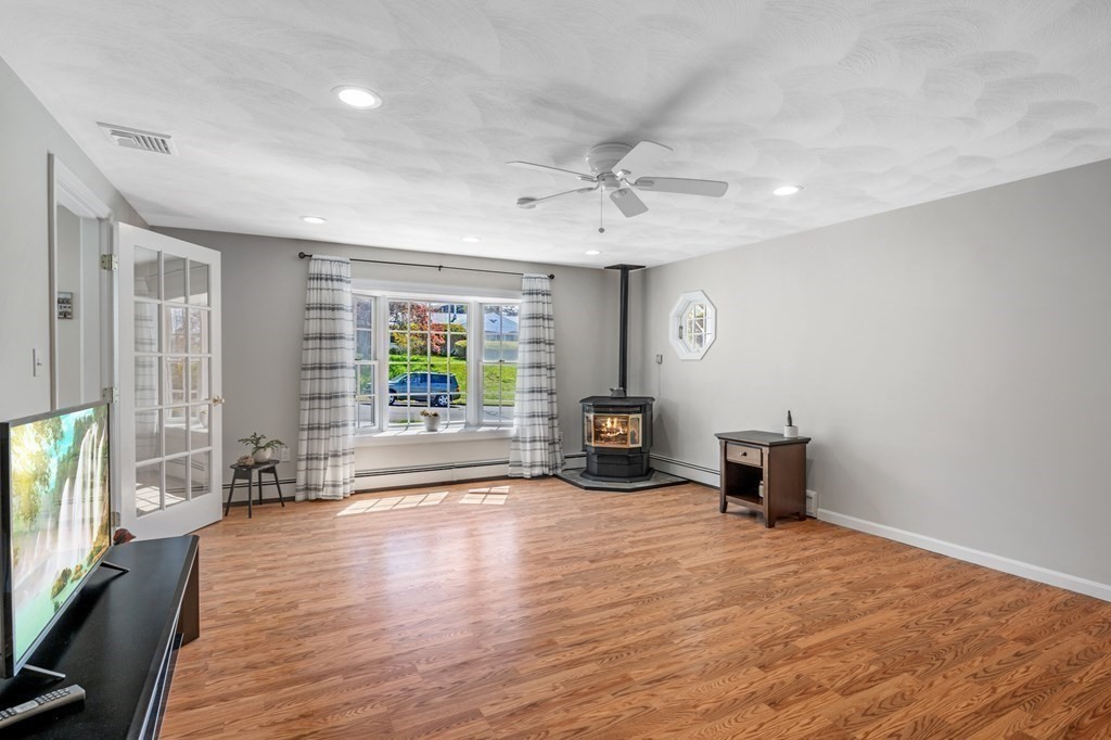 20 Tulane Road Danvers, MA 01923 - Photo 5 of 36 Gallery Image 5