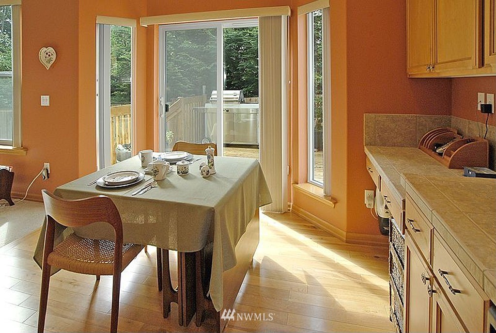 2102 241st Street Southwest Bothell, WA 98021 - Photo 9 of 18