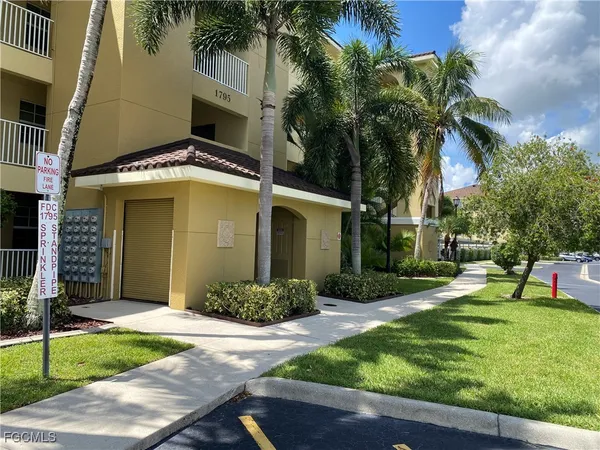 $3,300 | 1795 Four Mile Cove Parkway, Unit 834, Cape Coral, FL 33990