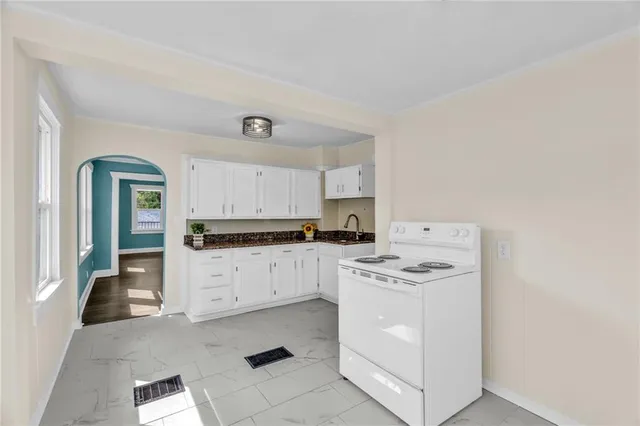 $159,900 | 2124 Lafayette Avenue, Kansas City, KS 66104