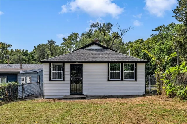 $159,900 | 2124 Lafayette Avenue, Kansas City, KS 66104