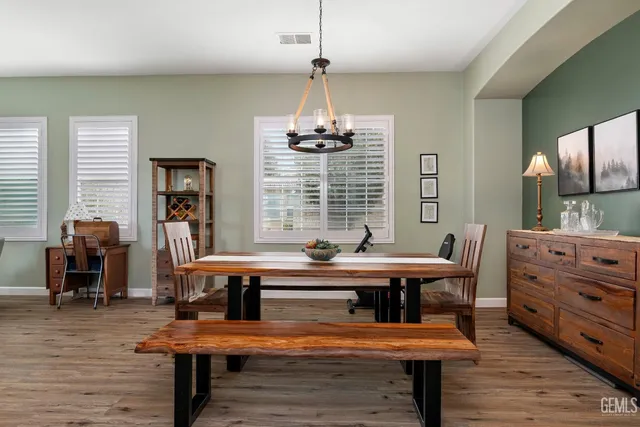 $529,900 | Undisclosed Address, Bakersfield, CA 93312