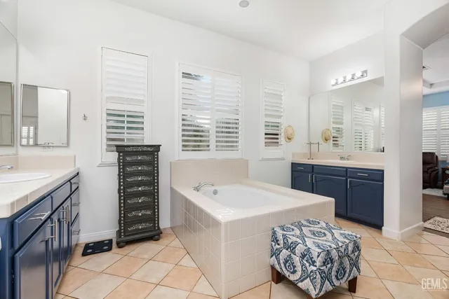 $529,900 | Undisclosed Address, Bakersfield, CA 93312