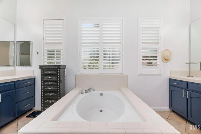 $529,900 | Undisclosed Address, Bakersfield, CA 93312