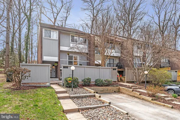 $725,000 | 12021 Insha Court, Reston, VA 20191