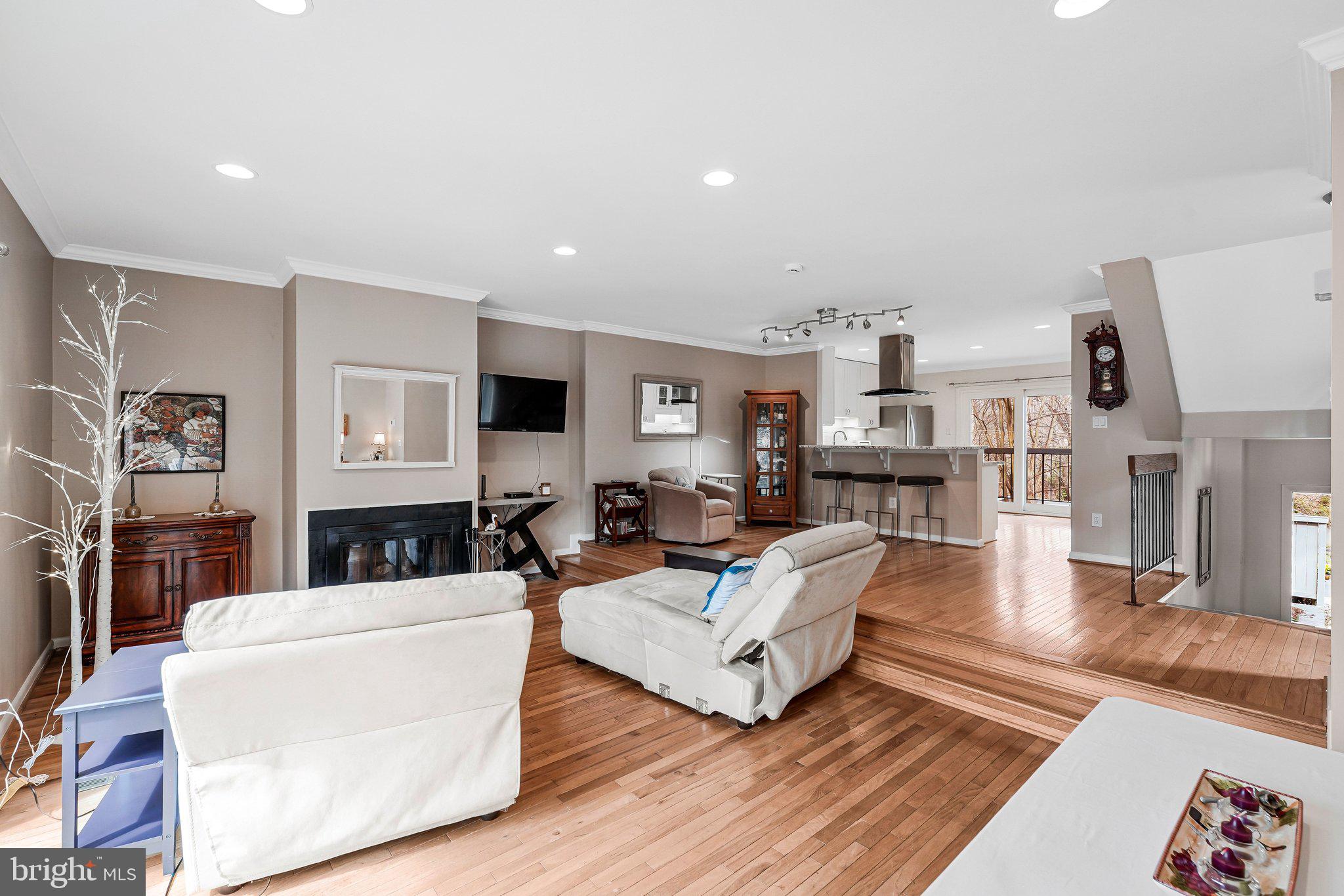 12021 Insha Court Reston, VA 20191 - Photo 13 of 33