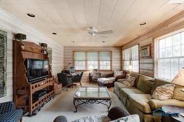 2341 Cheltenham Road Toledo, OH 43606 - Photo 10 of 38 Photo 10
