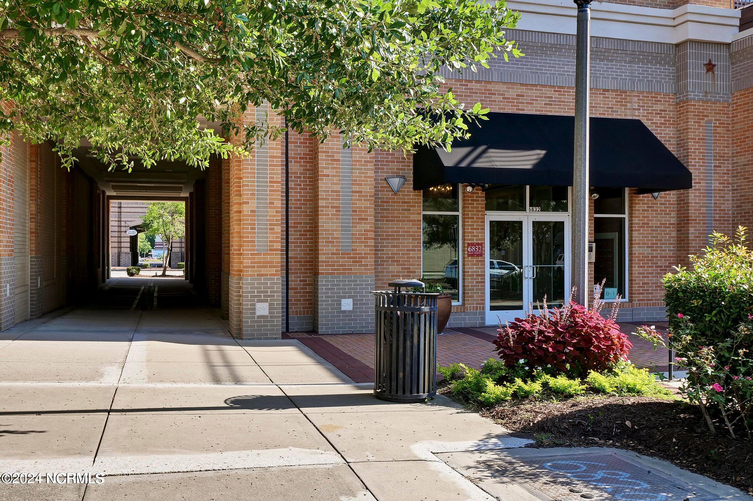 6832 Main Street, Unit 224 Wilmington, NC 28405 - Photo 4 of 49 20240726182435794035000000-o