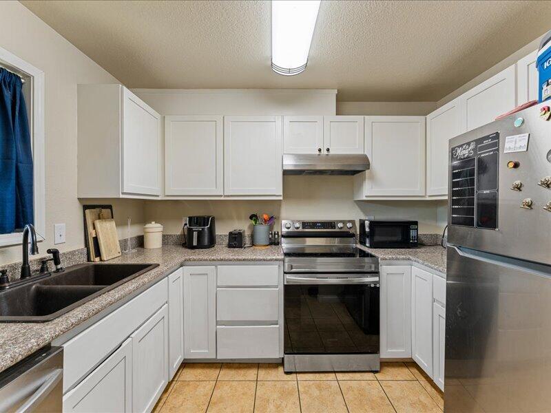 450 Midway Road, Unit 34 Medford, OR 97501 - Photo 7 of 17 10-INT (4 of 11)