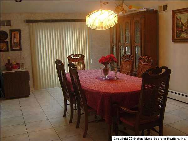 152 Ramble Road Staten Island, NY 10308 - Photo 9 of 19 Additional Photo