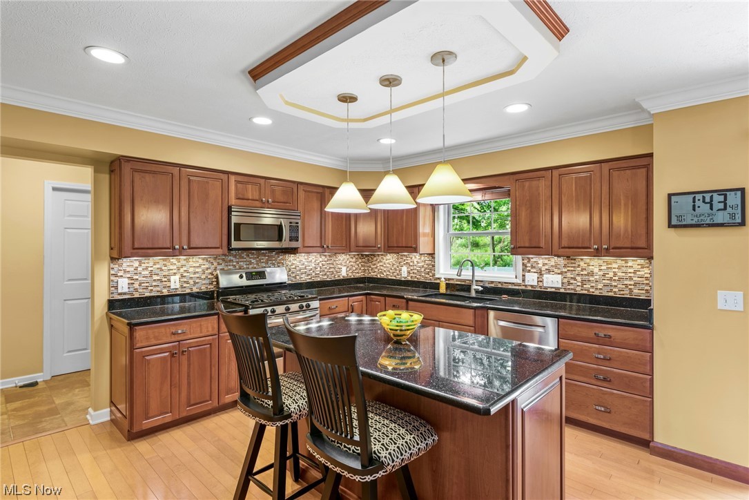 309 Longspur Road Cleveland, OH 44143 - Photo 4 of 34 Gallery Image 4
