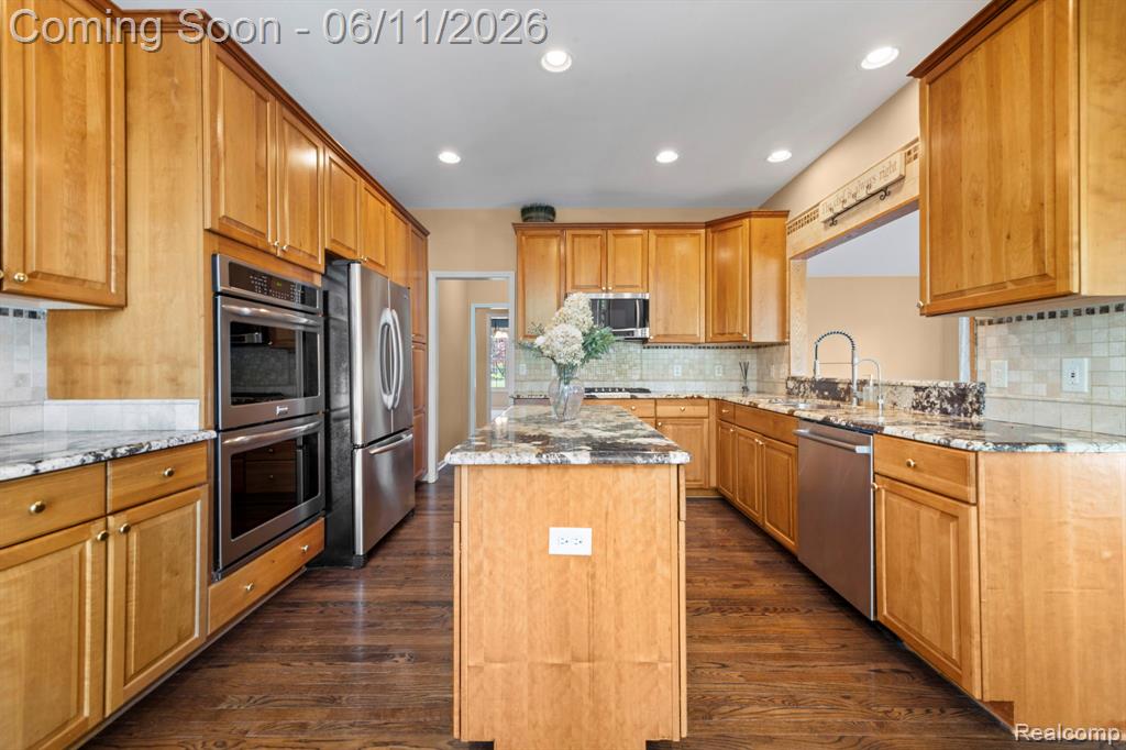50145 Tottenham Court Canton, MI 48187 - Photo 41 of 76