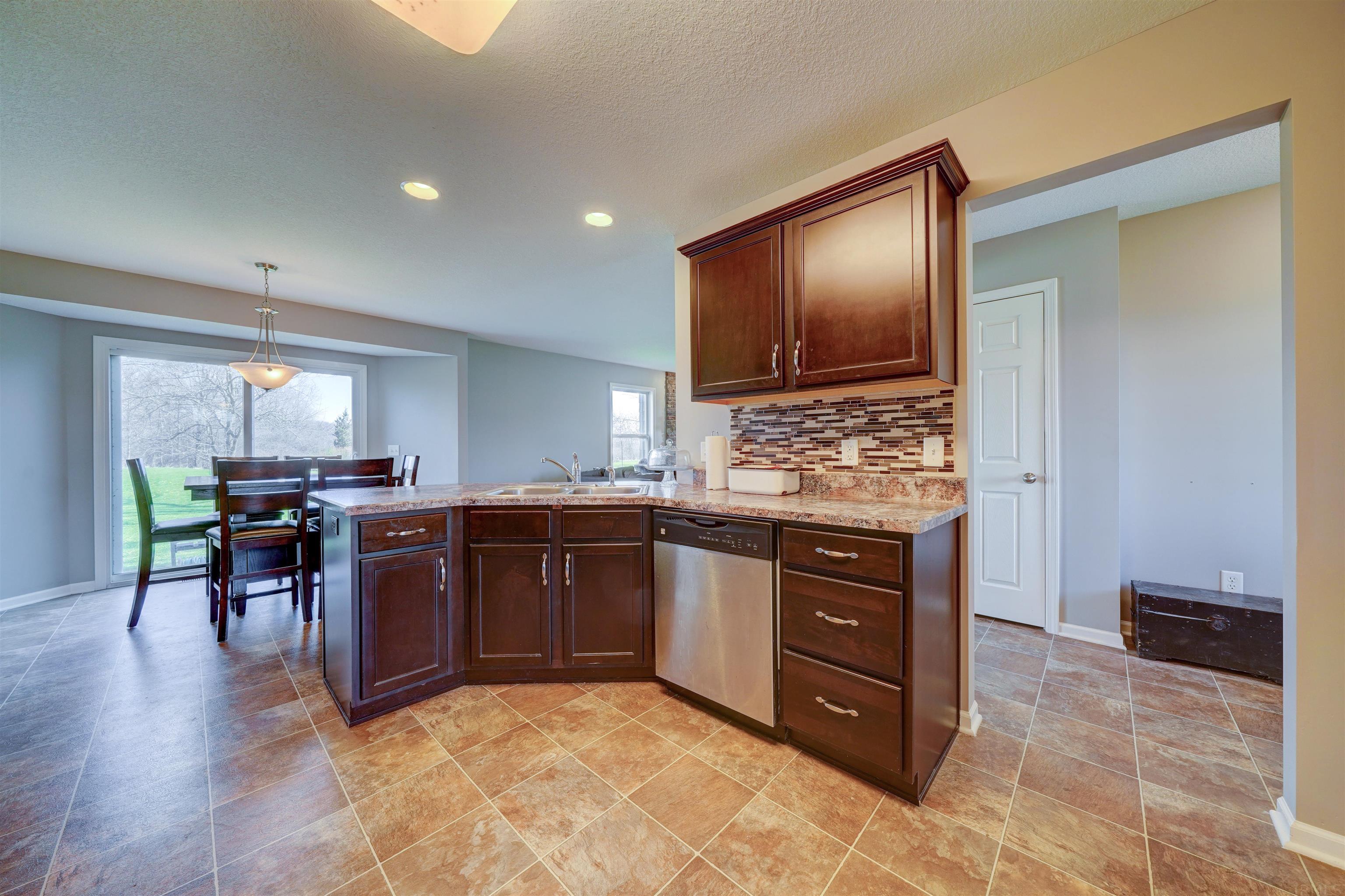 7005 County Road 44 Butler, IN 46721 - Photo 6 of 36 Gallery Image 6