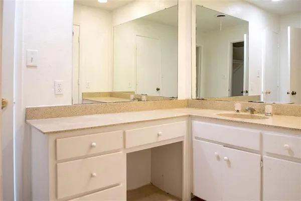 $2,200 | 12336 Ferris Creek Lane, Dallas, TX 75243