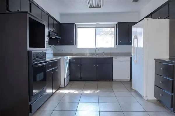 $2,200 | 12336 Ferris Creek Lane, Dallas, TX 75243