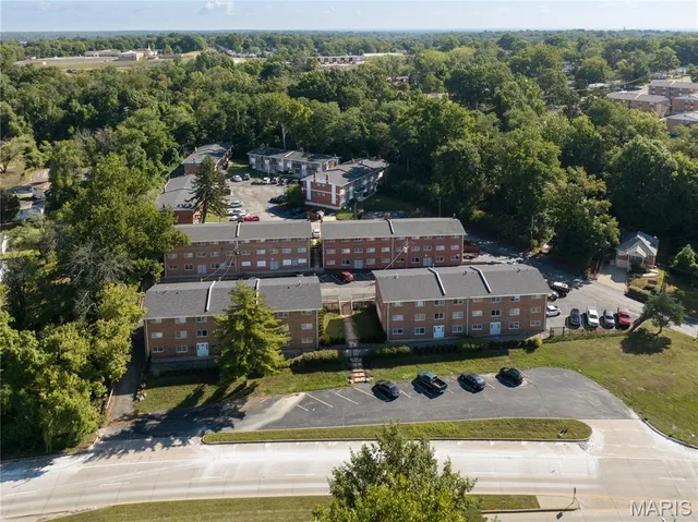 $7,120,000 | 4318 Walker Lane, Normandy, MO 63121