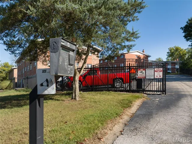 $7,120,000 | 4318 Walker Lane, Normandy, MO 63121