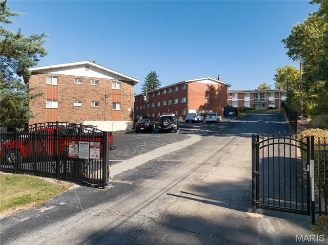 $7,120,000 | 4318 Walker Lane, Normandy, MO 63121