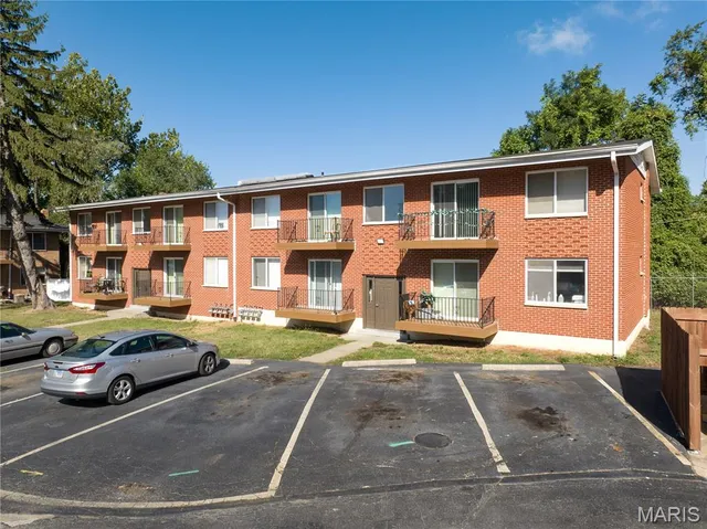 $7,120,000 | 4318 Walker Lane, Normandy, MO 63121