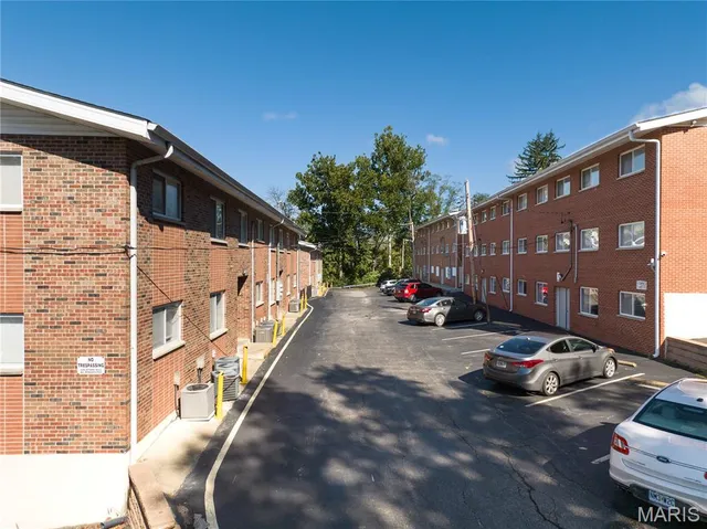 $7,120,000 | 4318 Walker Lane, Normandy, MO 63121