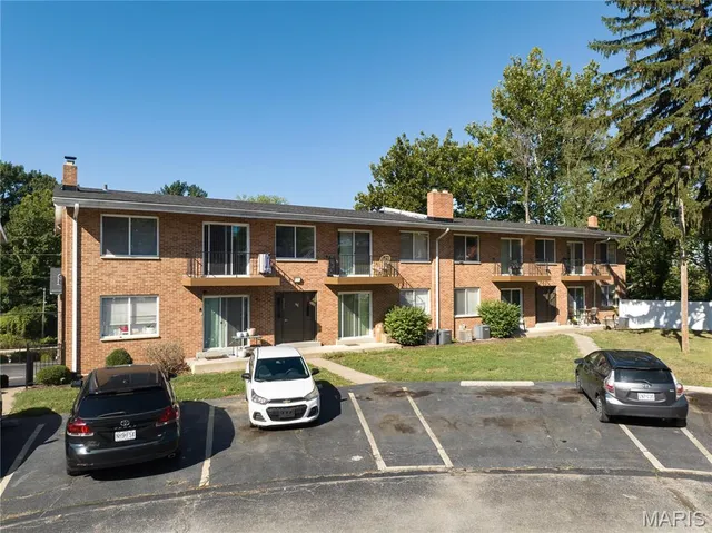 $7,120,000 | 4318 Walker Lane, Normandy, MO 63121