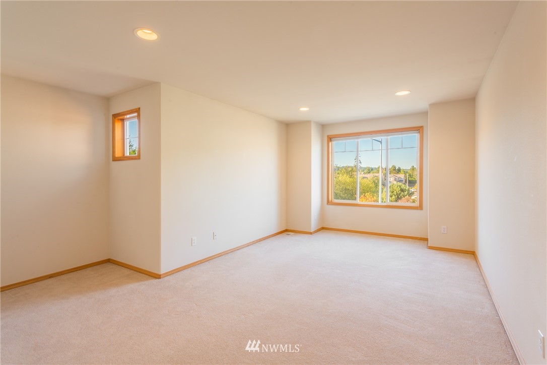 1006 185th Street Southeast Bothell, WA 98012 - Photo 22 of 25