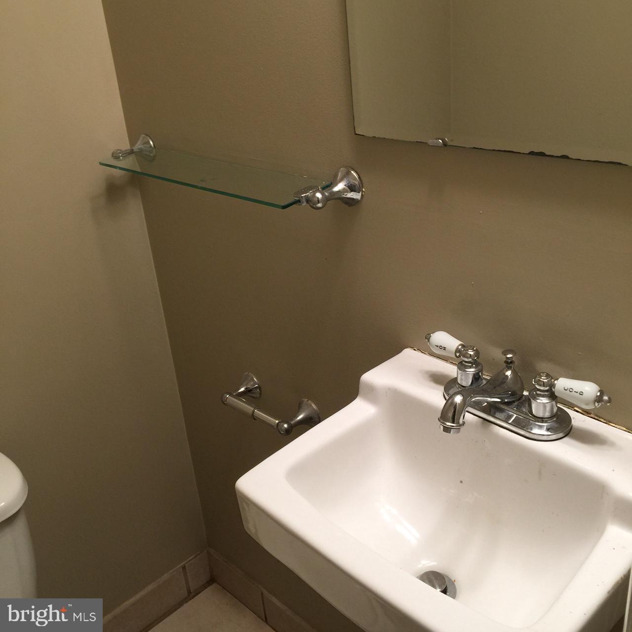 2832 Michael Road Philadelphia, PA 19152 - Photo 13 of 18