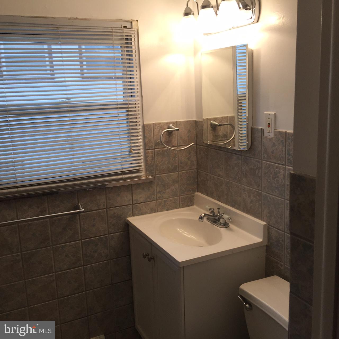 2832 Michael Road Philadelphia, PA 19152 - Photo 14 of 18