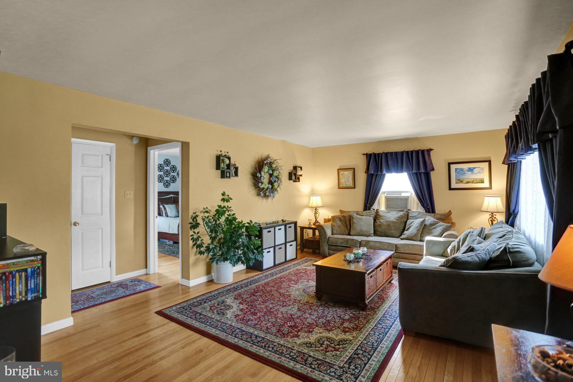 645 High Boulevard Reading, PA 19607 - Photo 7 of 35