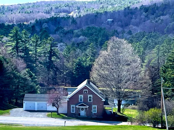 $417,500 | 992 Route 120, Plainfield, NH 03770