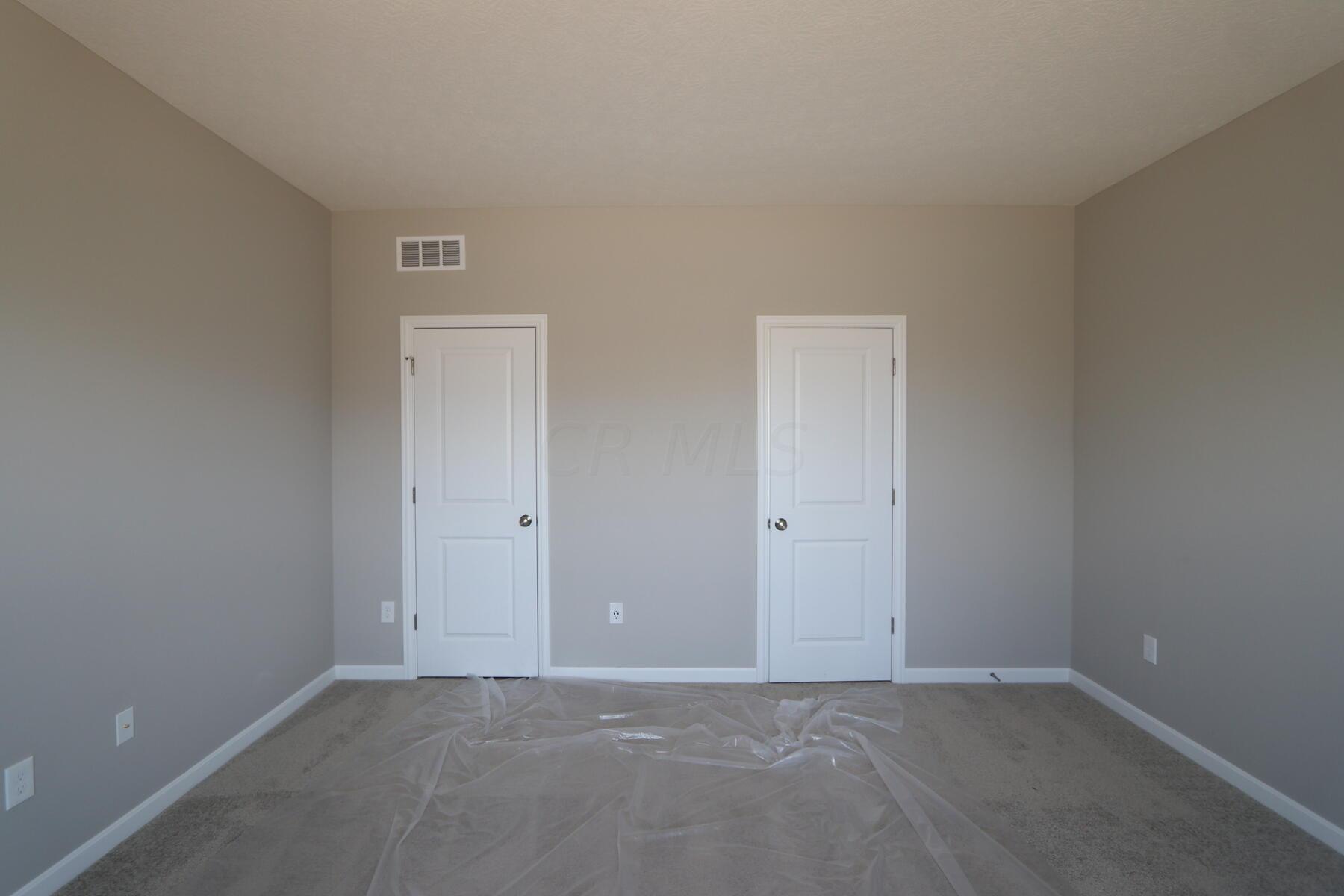 8102 Marilyn Road Reynoldsburg, OH 43068 - Photo 7 of 17 Interior