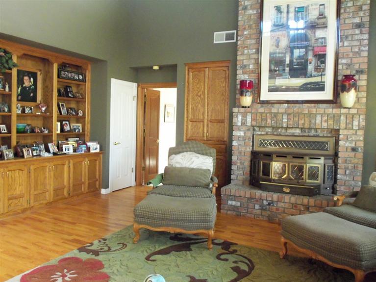 19292 Farallon Road Madera, CA 93638 - Photo 24 of 38 Great room to master bedroom.