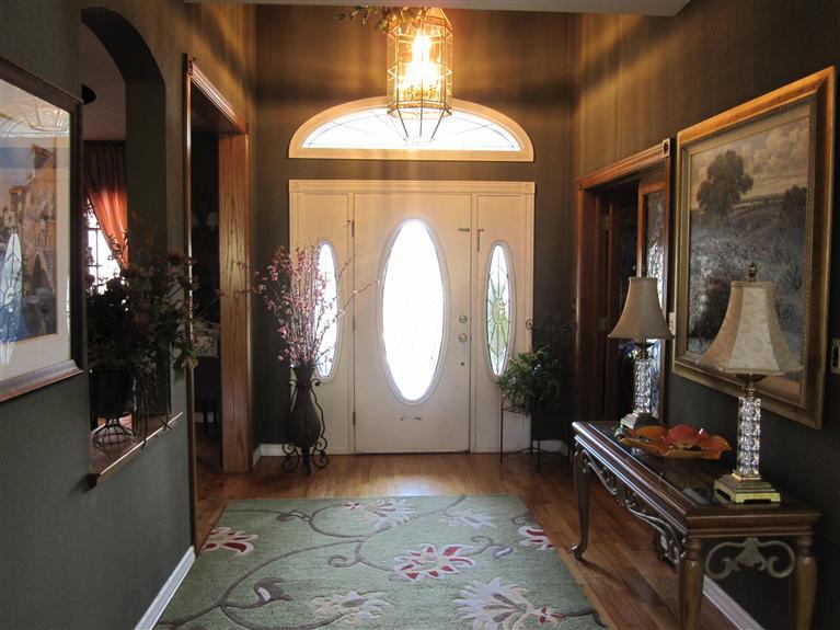 19292 Farallon Road Madera, CA 93638 - Photo 4 of 38 Foyer
