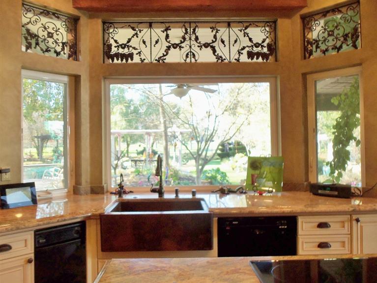 19292 Farallon Road Madera, CA 93638 - Photo 9 of 38 Kitchen looking out to backyard.
