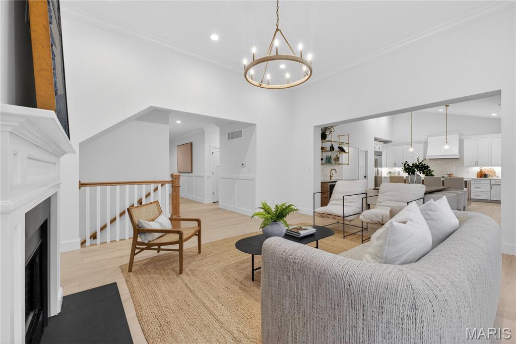 1216 Patchwork Fields Chesterfield, MO 63005 - Photo 4 of 16